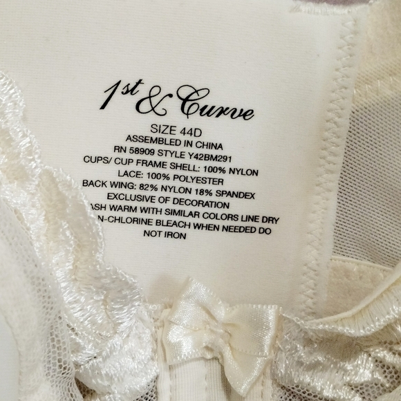 Cream Lace Women's 1st & Curve 44D Underwire Back Closure Lace Trim - Picture 7 of 11